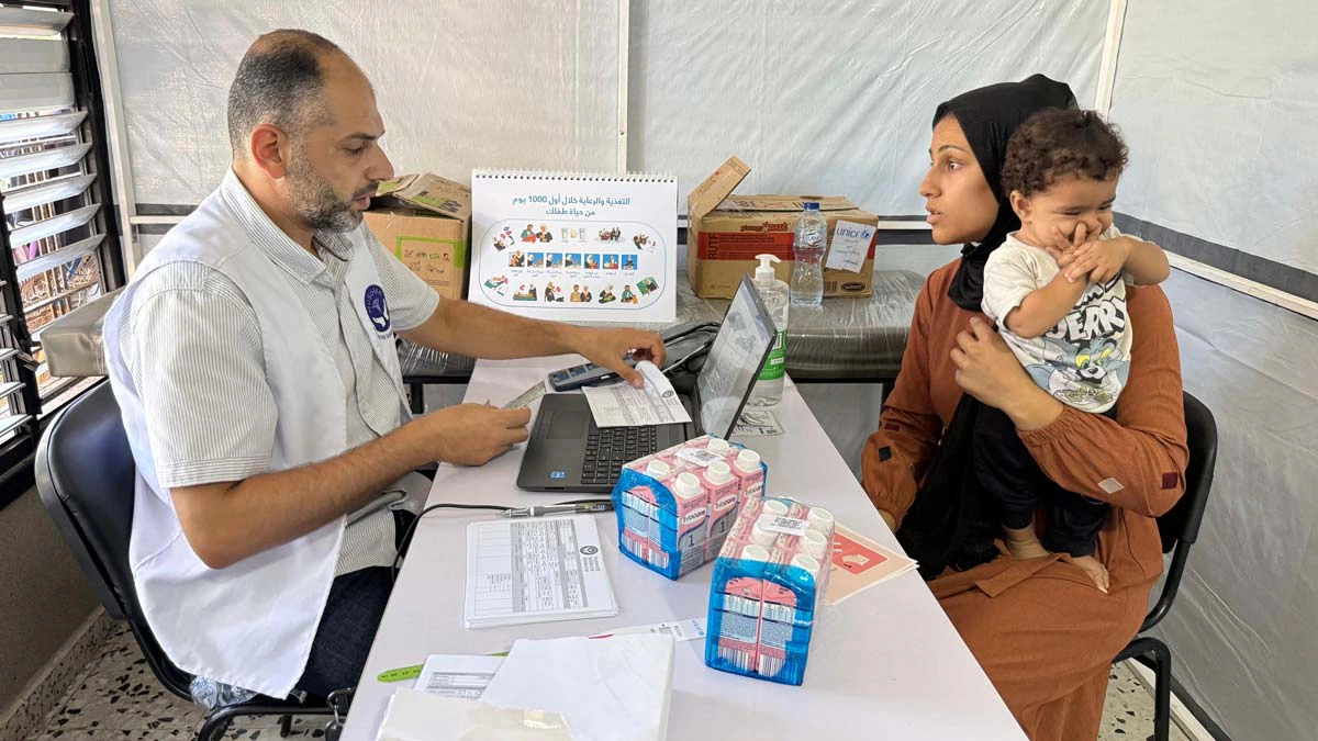 Consultation dans un point médical de soins primaires, à Gaza.